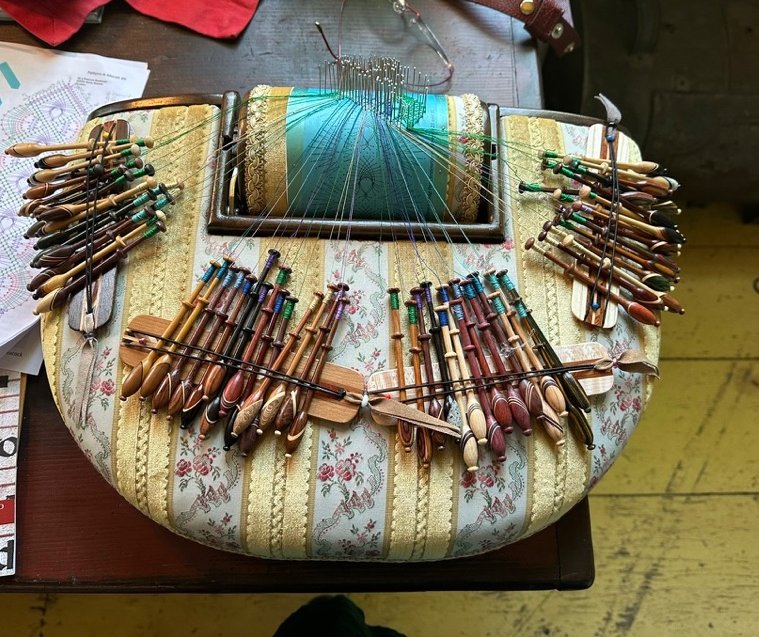 Bobbin Lace Workshop w/Clare Settle – May 2025